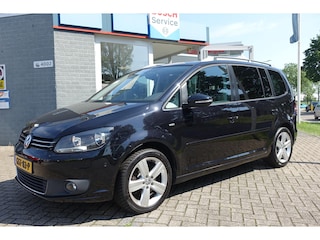 Volkswagen Touran 1.4 TSI 140pk Comfortline 7P | NAVI | VAST GLAZEN DAK | TREKHAAK