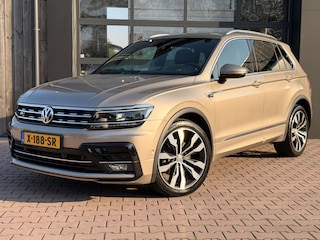 Volkswagen Tiguan 2.0 TSI 4MOTION R-line | Pano | LED | Trekhaak | LMV 20" | ACC | App-connect | Elek. achterklep | Camera | Stoelverwarming | Virtual |