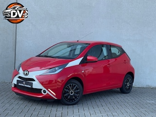 Toyota Aygo 1.0 VVT-i x-pure NAV CAR PLAY AIRCO