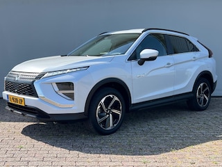 Mitsubishi Eclipse Cross 2.4 PHEV Intense | NL auto | AWD | Dealerond. | Parelmoer | Trekhaak