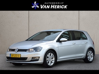Volkswagen Golf 1.0 TSI Comfortline | Navigatie | Sportstoelen | Parkeerhulp v+a