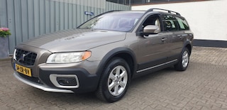 Volvo XC70 3.2 MOMENTUM