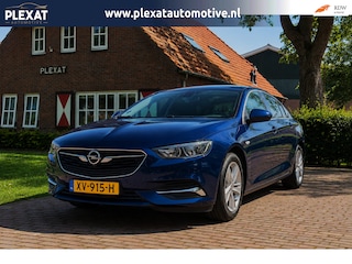 Opel Insignia Grand Sport 1.5 Turbo Business Executive Aut. | Sportstoelen | Achteruitrijcamera | PDC | Lijnbaan | NAP | Historie