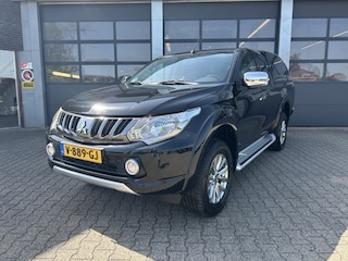 Mitsubishi L200 2.4 DI-D 181pk Club Cab 4WD Intense