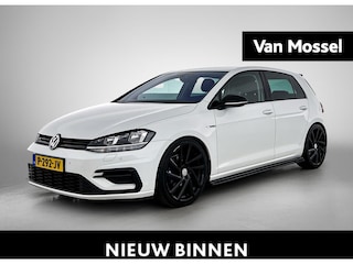 Volkswagen Golf 1.0 TSI Highline | WORDT VERWACHT |