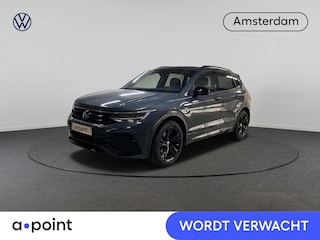 Volkswagen Tiguan 1.5 TSI R-Line 150 pk Automaat (DSG) | Navigatie | Parkeersensoren | Autom airco (3 zones) | Adaptieve cruise control | Black Style pakket | R-Line |
