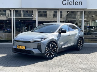 Toyota C-HR 77 kWh First Edition | 20 inch velgen, Elektrische achterklep, Dodehoekherkenning, Parkeersensoren