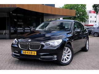 BMW 5-serie GT Gran Turismo 535i High Executive|Rijklaar!|HUD|Camera|Stuurwielverwarming|Xenon|LaneAssist|Youngtimer|