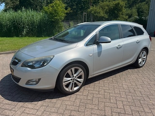 Opel Astra Sports Tourer 1.4 Turbo Sport/AUT/CLIMA/CRUISE/NAVI/ELEK RAMEN V+A/PARKEERSENSOREN/TREKHAAK