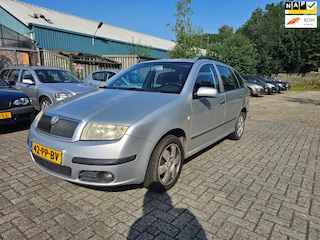 Skoda Fabia Combi 1.4-16V Elegance | INRUILKOOPJE | EXPORT | AUTO GAAT ZO WEG |