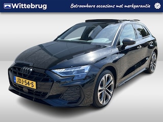 Audi A3 Sportback 45 TFSI e S-Line Competition / AUTOMAAT/ GARANTIE TM 09-2029/ 272 PK/ PANO/ SONOS/ ACC/ PARK.SENSOREN V+A/ CAMERA/ STOELVERWARM./ SMARTPHONE INTERFACE/ KEYLESS/ RIJ-MODI/ DIGITAL DASH/ DAB/ NAVI/ CLIMA/ LED/ 18'' LMV