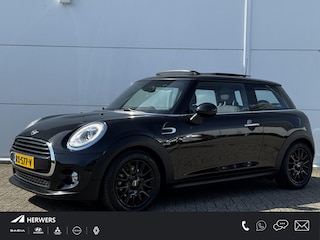Mini Cooper 3-Deurs 1.5 Pepper Serious Business / Stoelverwarming voor / Navigatie / Parkeersensoren achter / Panorama Dak /  Airco Climate Control