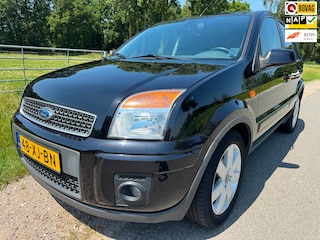 Ford Fusion 1.4-16V Futura met airco en trekhaak