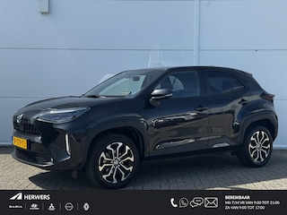 Toyota Yaris Cross 1.5 Hybrid Dynamic / Navigatie / Apple Carplay / Achteruitrijcamera / Stuur-, Stoel en voorruitverwarming / Trekhaak