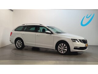 Skoda Octavia Combi 1.5 TSI 150pk DSG Greentech Sport Business Parkeersensoren Stoelverwarming Trekhaak App Connect