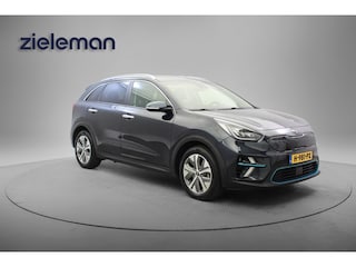 Kia Niro Niro E-Niro ExecutiveLine 64 kWh - Carplay, Camera, Leer, Memory, Trekhaak, Stoelverw.