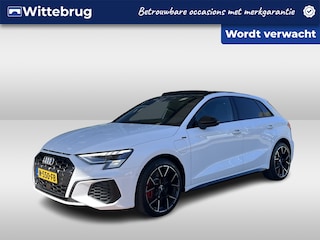 Audi A3 Sportback 45 TFSI 245pk S edition Competition / Panorama dak / Matrix LED / Bang & Olufsen / Lederen bekleding / LMV 18'' / App Connect TRANS