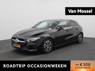 Mercedes-Benz A-klasse 180 Business Solution | Automaat | Achteruitrijcamera | Navigatie | Half-Leder | Stoelverwarming | Climate Control | Cruise Control | Wide Screen Cockpit | Lichtmetalen Velgen |