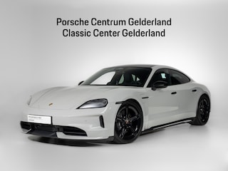 Porsche Taycan 4 Black Edition