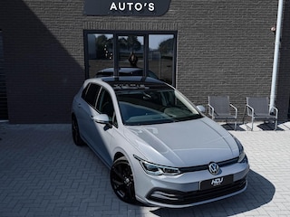 Volkswagen Golf 1.4 eHybrid Style | Pano | 18"| Side | Ad. Cruise | Massage | Memo | Camera