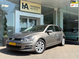 Volkswagen Golf 1.0 TSI |CarPlay|Distr v.v.|PDC|NAP|
