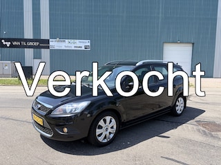 Ford Focus Wagon 1.6-16V Titanium 101 PK. Distributieriem en waterpomp vervangen bij 183.000 KM !!! Zeer fijn rijdende auto !!