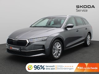 Skoda Octavia Combi 1.5 TSI MHEV Business Edition Plus 150PK DSG Matrix led, Trekhaak, Achteruitrijcamera, Keyless, Virtual Pedal, Stoelverwarming, 17" LM Velgen, Adaptieve Cruise Control