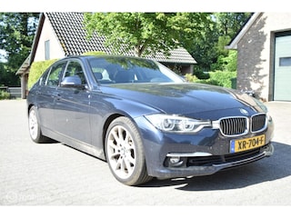 BMW 340i Luxury Aut