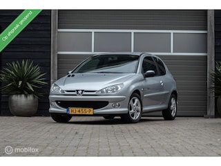Peugeot 206 1.4-16V XS