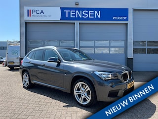 BMW X1 XDrive20i Business | M-Sport Pakket | Afneembare Trekhaak | Parkeersensoren |