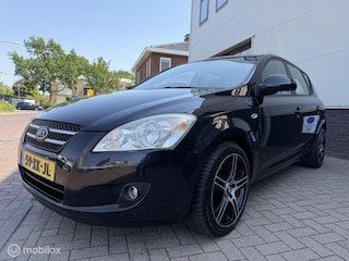 Kia Ceed cee'd 1.6 X-clusive Automaat / Airco/ Carplay/ Camera