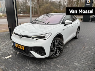 Volkswagen ID.5 Pro 77 kWh | SoH ... | Ergo Stoelen (Memory + Massage) | Stoel, Stuurverwarming | IQ-Light | All Season Banden | Panorama Dak | Parkeercamera | Navigatie | Carplay / Android Auto
