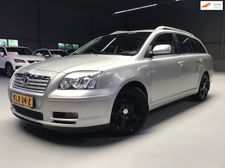 Toyota Avensis Wagon 1.8 VVTi Linea Terra I New Apk + Kln Brt I Trekhaak I Airco I 16inch LMV I Isofix I Compl. Onderhoud I 130PK.