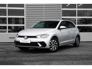 Volkswagen Polo Life Edition Inclusief €2000,- inruilvoordeel + €1000,- korting | 'App-Connect' draadloze smartphone integratie | Airconditioning automatisch (Climatronic), 2-zone | Buitenspiegels elektrisch instel- verwarm- en inklapbaar