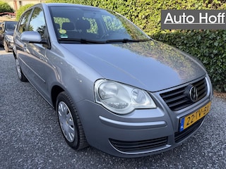 Volkswagen Polo 1.4-16V Optive | Airco | Cruise Control | Elekt. Ramen | Trekhaak | APK tot 16-02-2027!