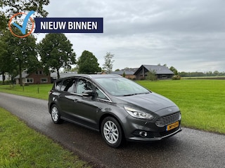 Ford S-MAX 1.5 Titanium | Camera | 7-zitter | Navigatie | Stoelverwarming |