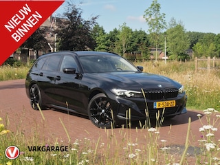 BMW 3-serie Touring 318i Facelift model | Sportstoelen | 19 Inch | NL-Auto |