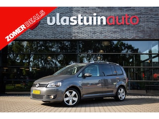 Volkswagen Touran 1.2 TSI Highline BlueMotion , Panoramadak, Cruise control, Achteruitrijcamera,