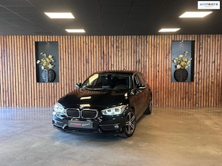 BMW 118i High Executive / Stoelverwarming / Led / LM velgen / Automaat