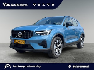 Volvo XC40 B4 Plus Dark | Harman Kardon | Elektrische stoelen met memory | Stoel & Stuurverwarming | Voorruitverwarming |