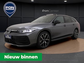 Volkswagen Passat Variant 1.5 eHybrid R-Line | Pano Dak | Trekhaak | 360 Camera | Head-up Display | Harman Kardon | Black Style | Side Assist | ACC | Stuur-/Stoelverwarming | 19'' |