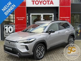 Toyota Corolla Cross Hybrid 140 Dynamic NIEUW UIT VOORRAAD LEVERBAAR! NL-AUTO APPLE/ANDROID AUTO STOEL/STUUR VERWARMING BSM PRK SNSR