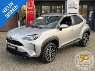 Toyota Yaris Cross 1.5 Hybrid 130PK DYNAMIC NIEUW OP VOORRAAD! STOEL/STUURVERW PARK-SENSOREN BLIND SPOT KEYLESS NAVI CAMERA BLUETOOTH APPLE/ANDROID 17'' LM-VELGEN