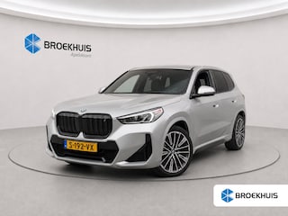 BMW iX1 xDrive30 67 kWh | M-sport | | Achteruitrijcamera | Apple Carplay/Android Auto|telefoonintegratie premium | Elektrische ramen voor en achter