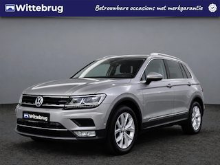 Volkswagen Tiguan 1.4 TSI ACT Highline / Virtual cockpit / Led / Trekhaak / Alcantara / Navi / DSG