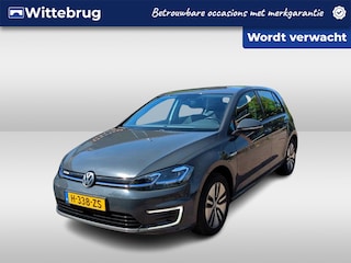 Volkswagen Golf E-DITION / SOH 92%/ PARK. SENSOREN/ DIGITAL DASHBOARD/ CRUISE/ LED/ NAVI/ CLIMA/ 16" LMV