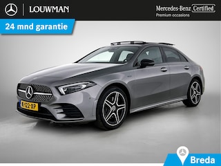 Mercedes-Benz A-klasse 250 e Business Solution AMG Limited | Panoramadak | Achteruitrijcamera | Trekhaak | Multibeam Koplampen | Inclusief 24 maanden MB Certified garantie voor Europa.