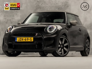 Mini Mini 2.0 Full Option 164Pk Automaat (PANORAMADAK, YOUNIQUE TRIM, VIRTUAL COCKPIT, APPLE CARPLAY, GROOT NAVI, CAMERA, LEDER, HARMAN/KARDON, SPORTSTOELEN, STOELVERWARMING, ADAPTIVE CRUISE, GETINT GLAS, NIEUWSTAAT)