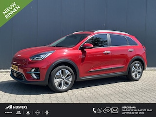 Kia Niro e-Niro DynamicPlusLine 64 kWh / SOH 100% / 3 Fase Laden / All Season Banden / Trekhaak Afneembaar / Climate Control / Navigatie /