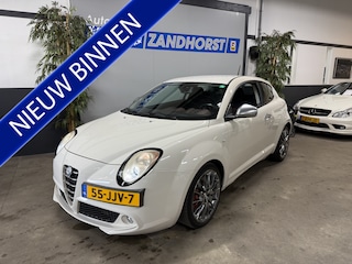 Alfa Romeo Mito 1.4 T-Jet 155PK // NL auto // Carplay